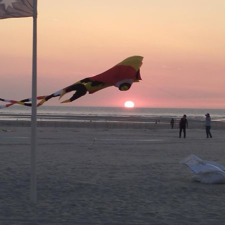 L'Alteia - L'Appartement Les Pieds Dans L'Eau Avec Place De Parking Prive Et Acces Direct A La Plage Berck Bagian luar foto