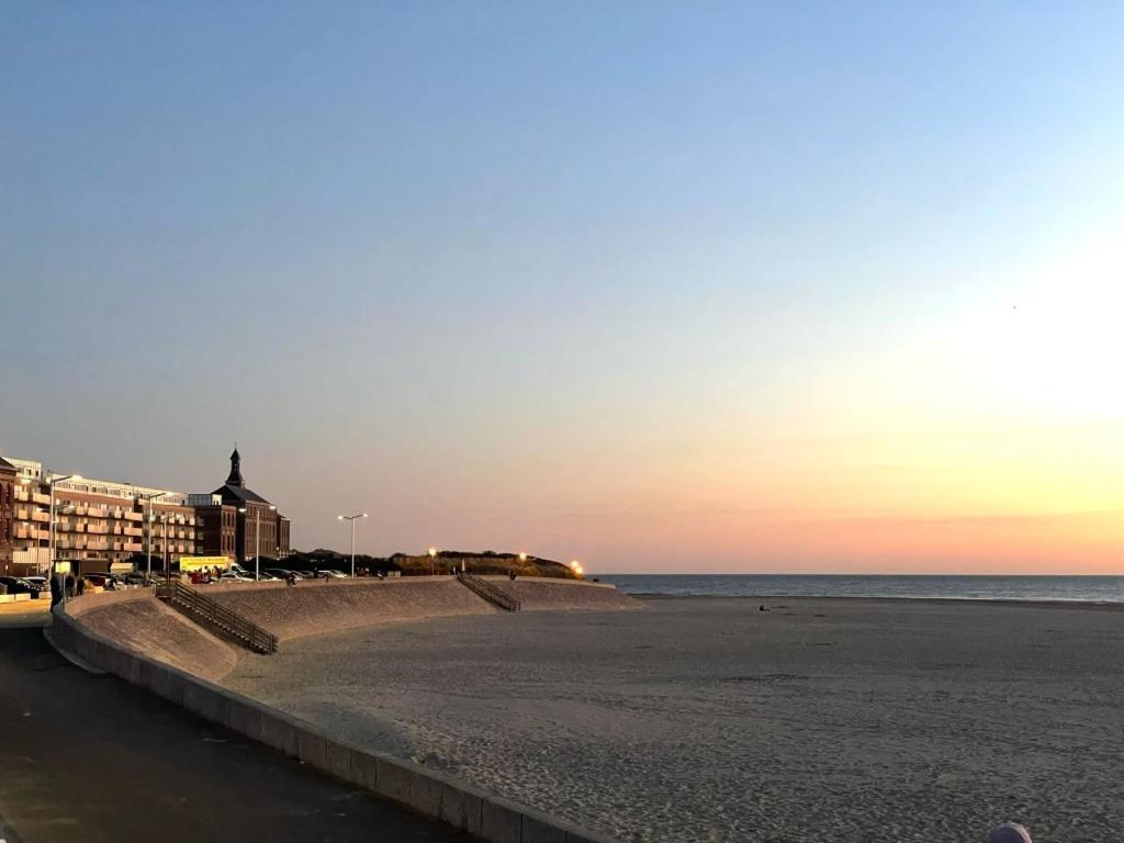 L'Alteia - L'Appartement Les Pieds Dans L'Eau Avec Place De Parking Prive Et Acces Direct A La Plage Berck Bagian luar foto